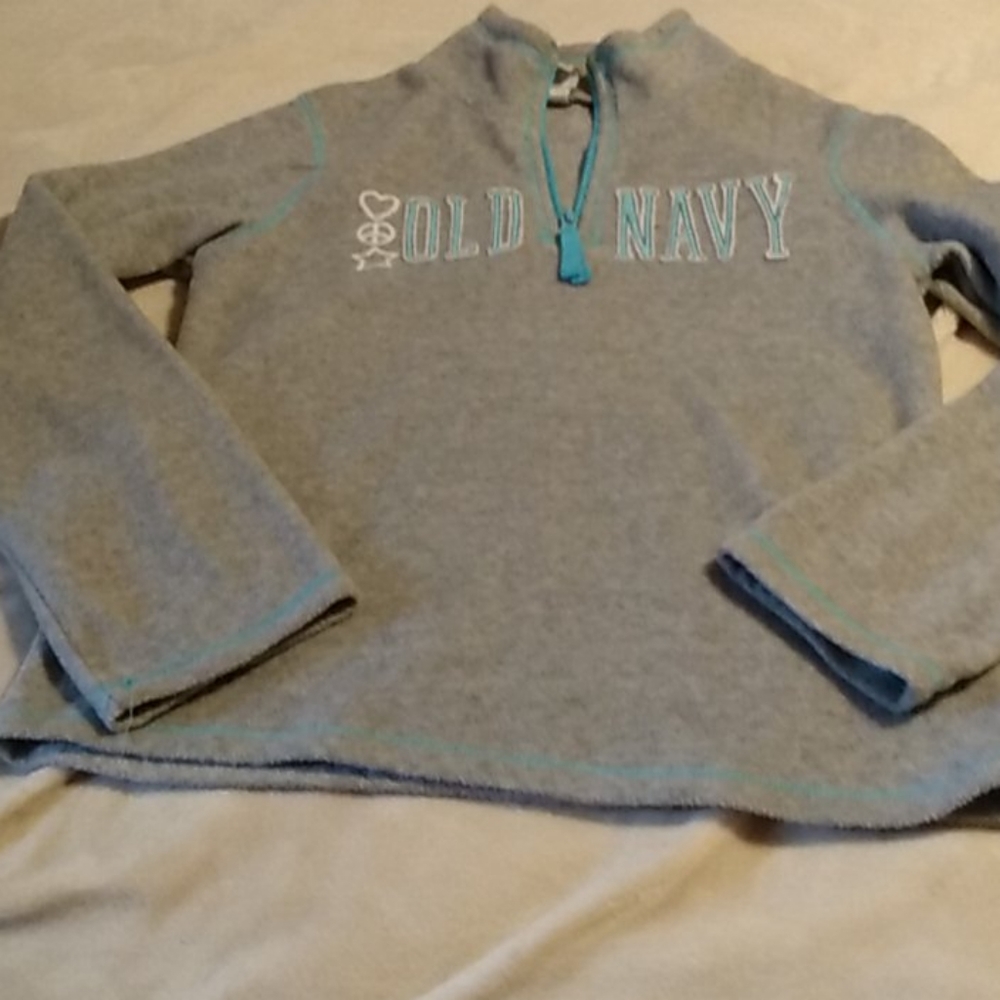 Girl's Old Navy pullover fleece